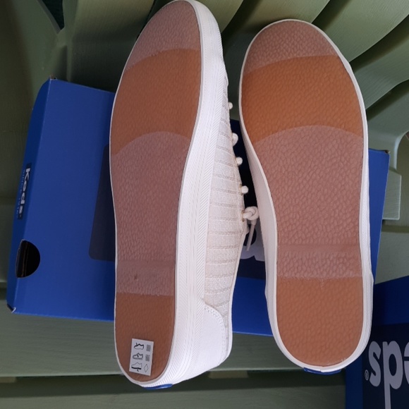 New Keds Girls' Eyelet Kickstart Sneaker. - Picture 8 of 8